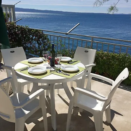 Guest house & Paula 3*