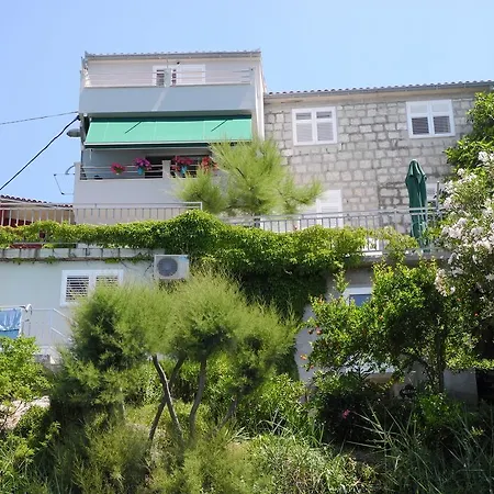 & Paula Guest house 3*