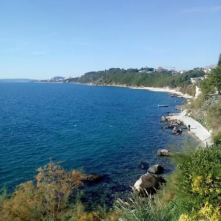 Gostinjska kuća & Paula 3*