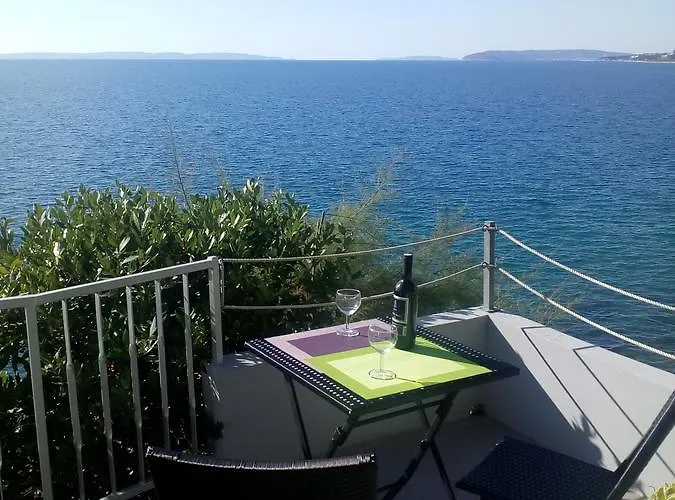 & Paula Πανσιόν Stobreč