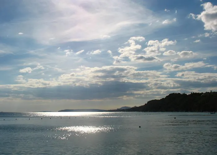 & Paula Πανσιόν 3*